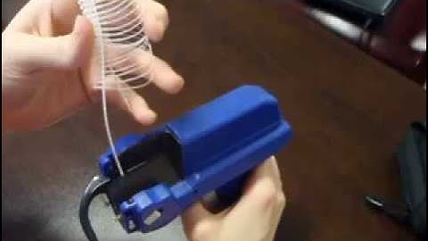 Demo: Avery Dennison V-Tool for Attaching Loop Tags