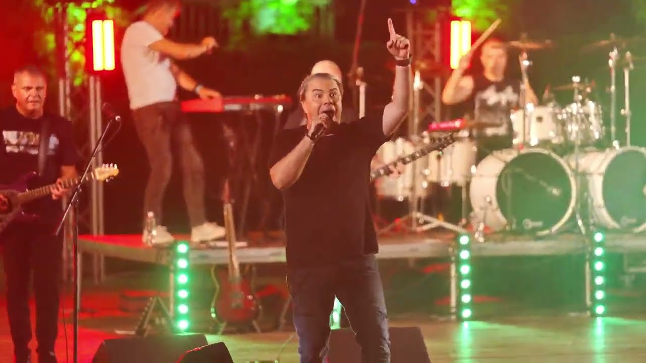 АХАТ - Черната Овца