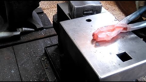 Forging Adjustable Rivet-less GS Blacksmith Tong (somewhat sucessfully)