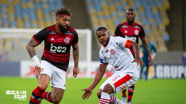 Fazendo história, Flamengo atropela o Bangu na volta do futebol no Maracanã