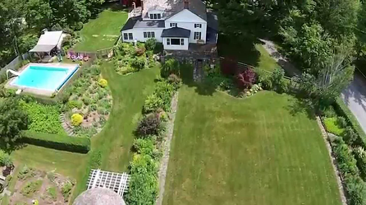 Woodstock Farmhouse, Ulster County, NY  |  Jeannin...