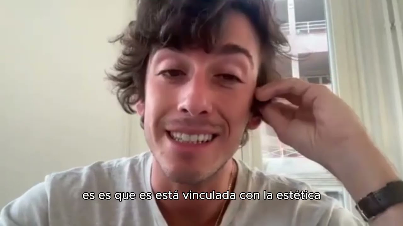 Guitarricadelafuente comparte detalles detras de Full Time Papi y su nuevo disco.