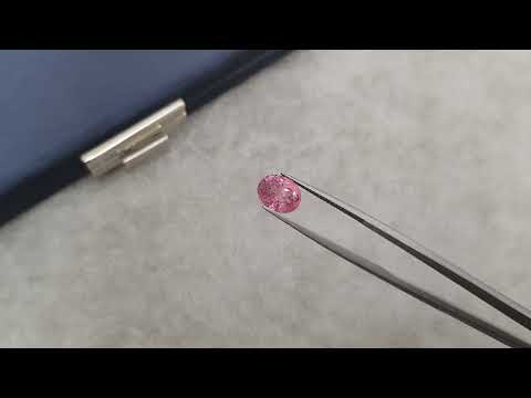 Памирская насыщенная розовая шпинель в огранке овал 3,63 карата Видео  № 1