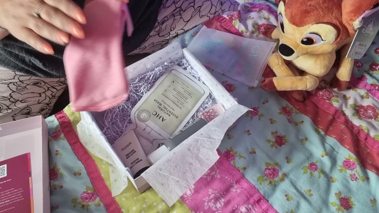 😺 ASMR August Look Fantastic unboxing video~ Lovely Product's ~ Normal speaking voice 😺