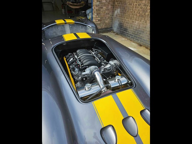 Update on yellow ! We love this yellow and grey! #carlover #kitcar  #cobrareplica  #cobra