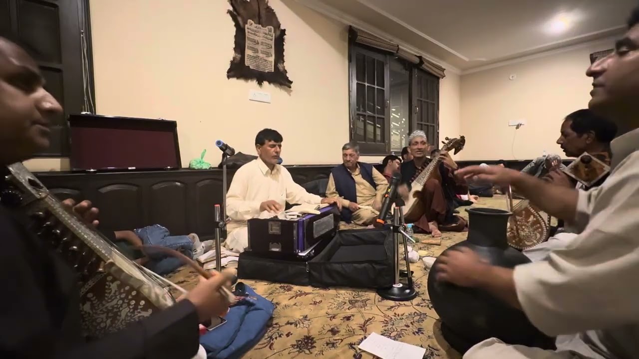 Kas deme Sajdai ; kas par Nyamaz | Shamas Faqir 