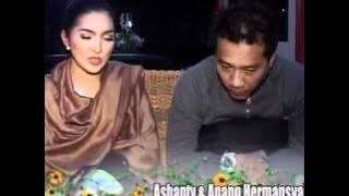 Anang & Syahrini Sepanggung, So What Gitu Lho?! - cumicumi.com