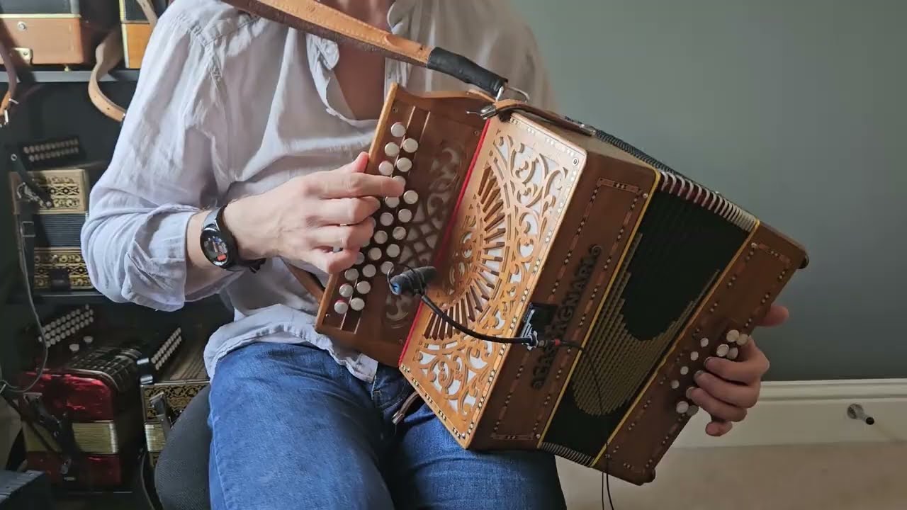 Accordéon Diatonique, Melodeon - Bourrée 2 temps (bal folk) - Castagnari Mory