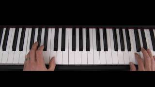 Learn how to play a very easy boogie woogie on piano keyboard