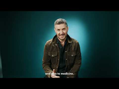 Richard Armitage on the setting of his debut novel