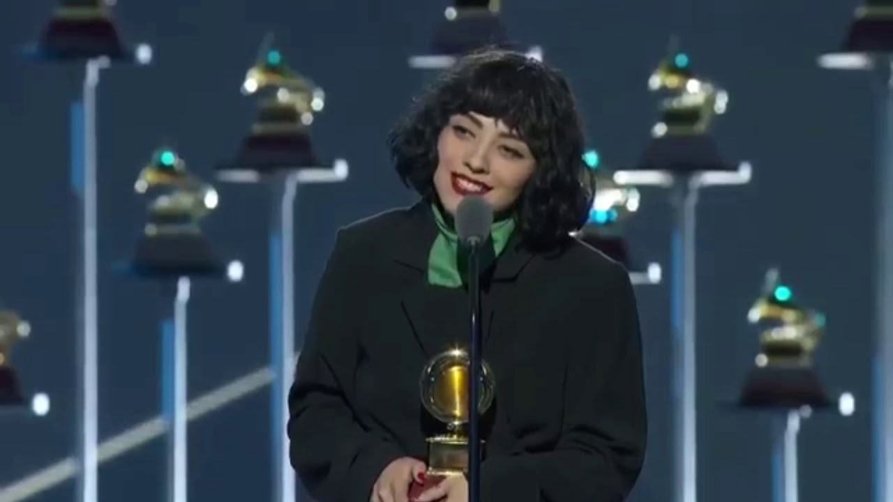 Mon Laferte- Premios Grammy 2019. - YouTube