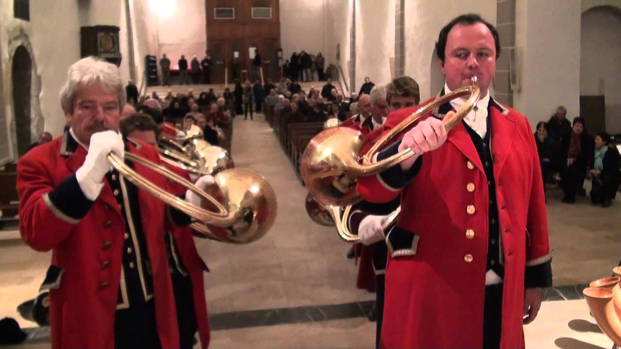 10 -- La Capitaine  (Jacques Paccard)