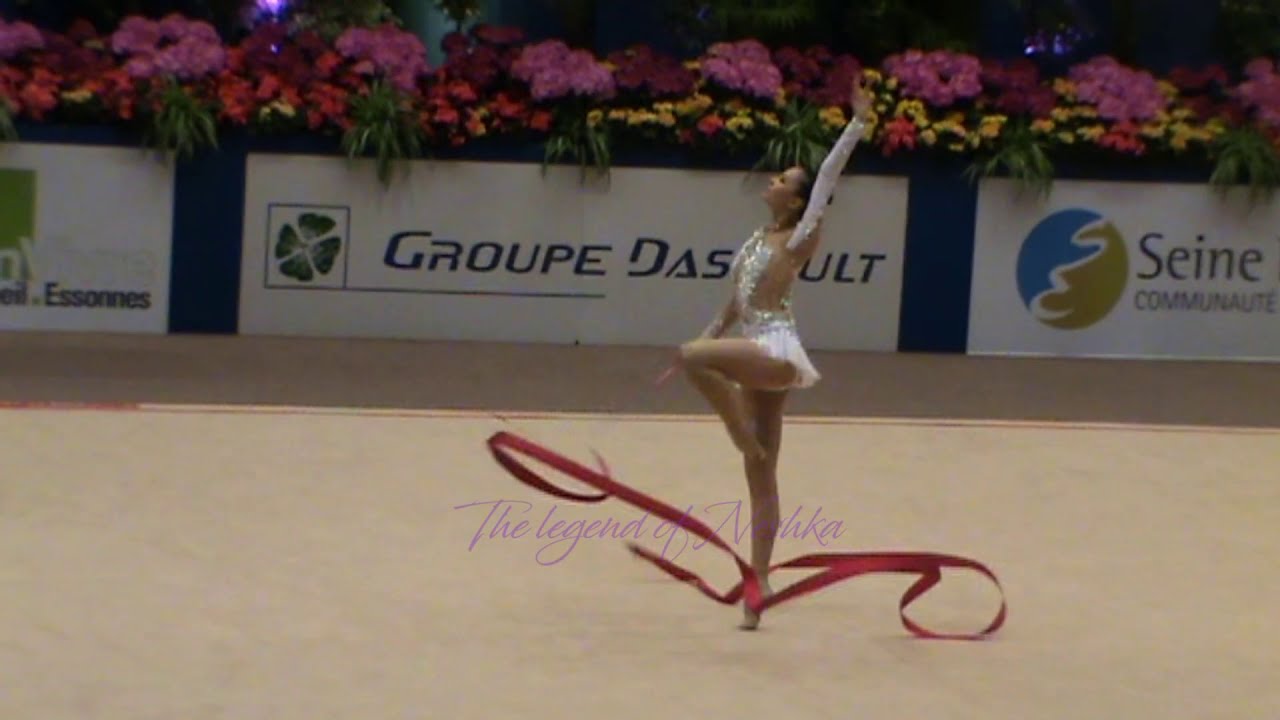 DENG Senyue (CHN) ribbon - 2013 Corbeil AA