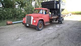 BigIron Auctions 1970 International 1600 Seed Tender Truck