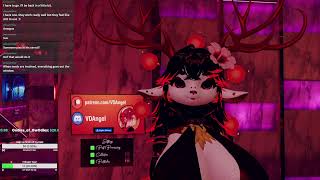 Chatting in VRChat w/ Lumina