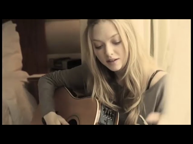 dear-john-amanda-seyfried-singing