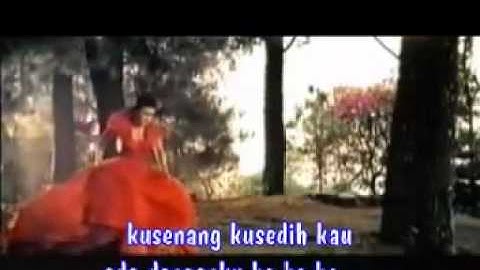 video agnes monica cinta di ujung jalan by astrid romans