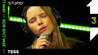 Tess live met 'Stupid' in 2020 | 3FM Live Box | NPO 3FM Resimi