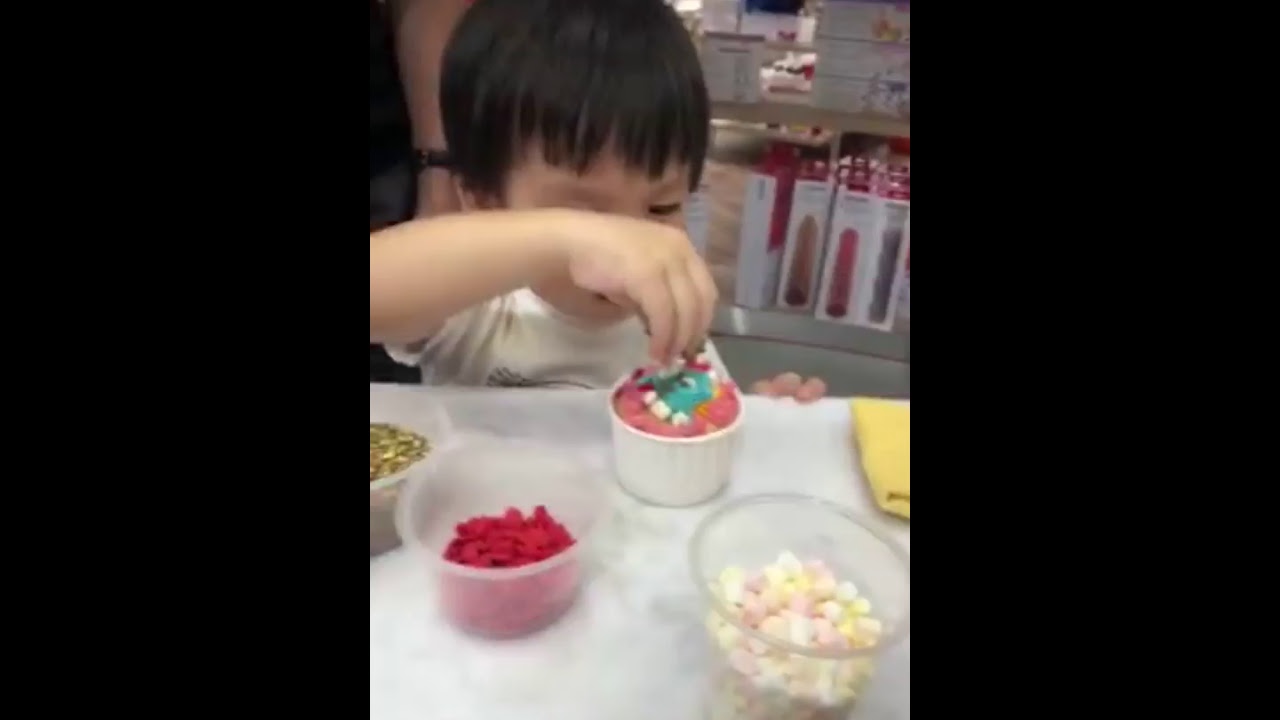 Phoon Huat Cupcake decorations Part 2