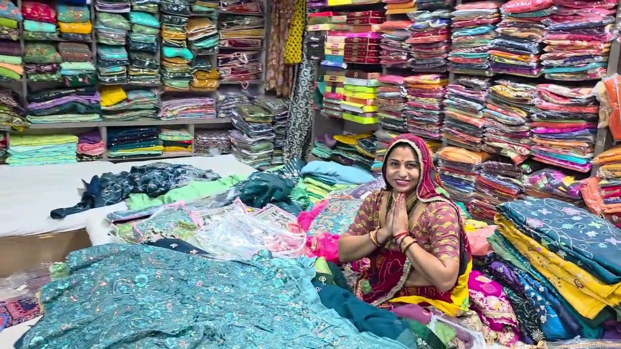 केन केन के साथ रेडीमेड लहंगा ब्लाउज ~रोनक वस्त्र भंडार नवलगढ  नानसा गेट से रामदेवरा रोड •9166285151.