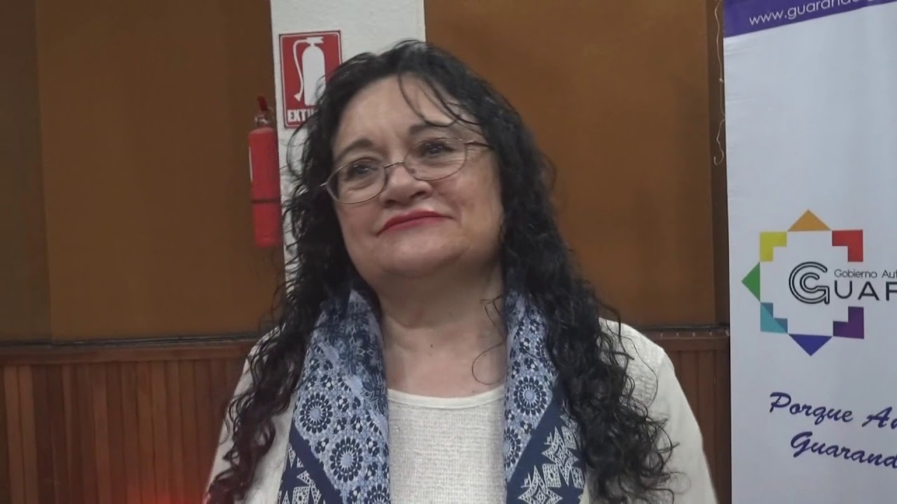 Entrevista a Leonor Bravo Velásquez, escritora ecuatoriana. - YouTube