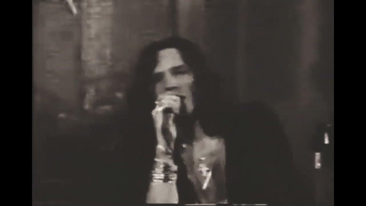 Héroes del Silencio Malas intenciones (Video Oficial) YouTube Héroes del Silencio Malas intenciones (Video Oficial) YouTube