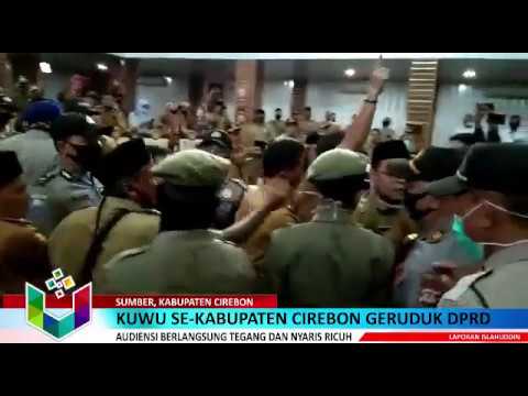 Nyaris Ricuh, Kuwu se-Kabupaten Cirebon Geruduk Kantor DPRD Tuntut Salah Satu Anggota Dewan Mundur