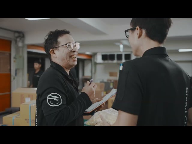 紅磚影像製作 - 【貿易業形象影片】
詳細帶出企業項目、客製化視覺與剪輯風格
展現獨特視野與形象