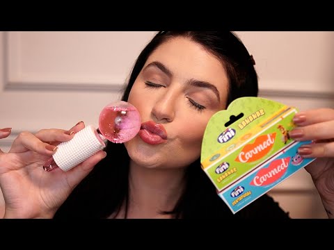 ASMR - CUIDANDO DOS SEUS LÁBIOS RESSECADOS!