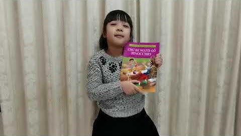 Khánh Ly lớp 2A7 trường TH Đền Lừ giới thiệu về cuốn sách “Cậu bé người gỗ” bằng Tiếng Việt