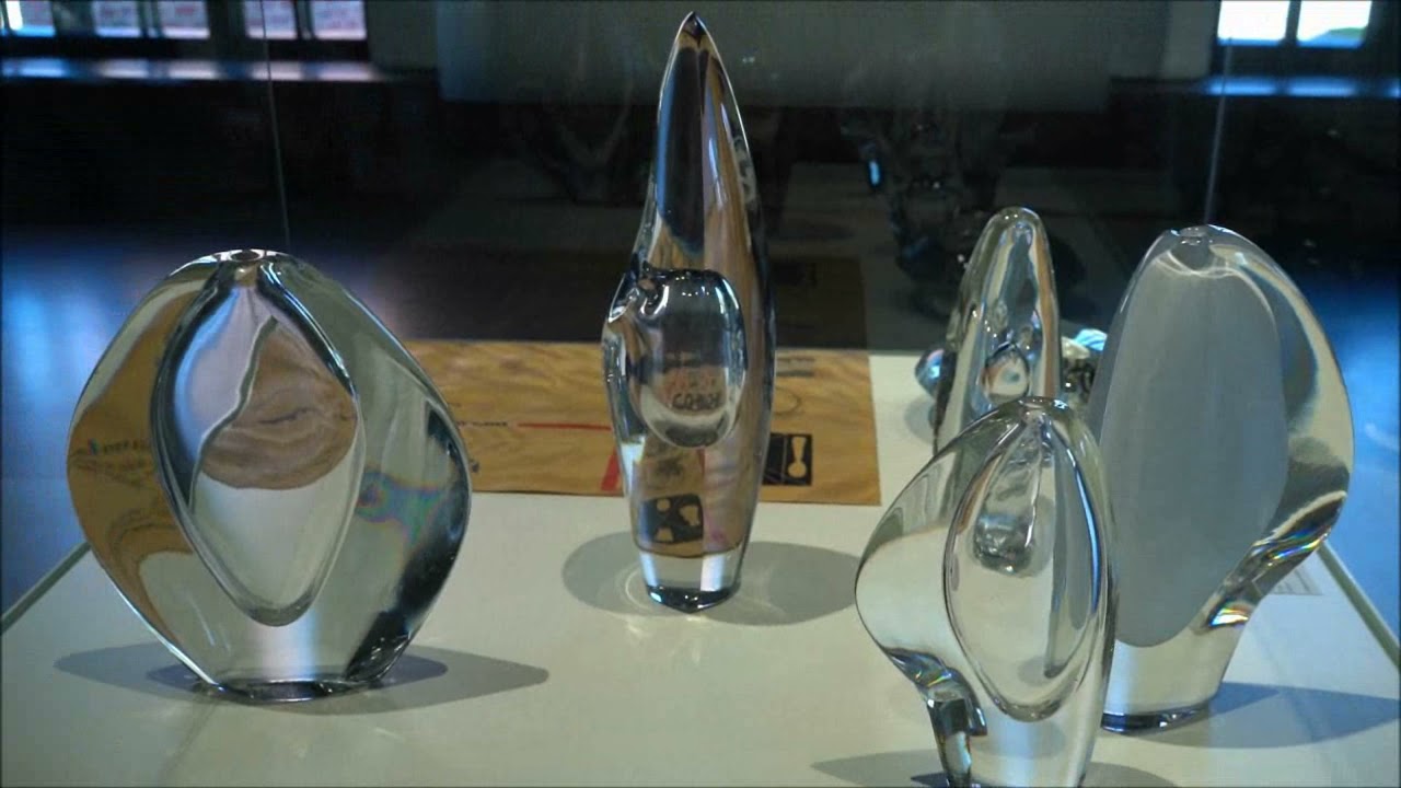 Milanon triennaalien materiaalikirjosta: lasi