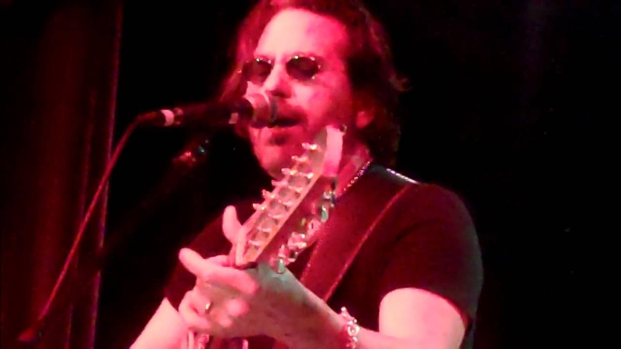 Kip Winger - Headed For A Heartbreak (Live Acoustic, 9/23/11) Kip Winger - Headed For A Heartbreak (Live Acoustic, 9/23/11)