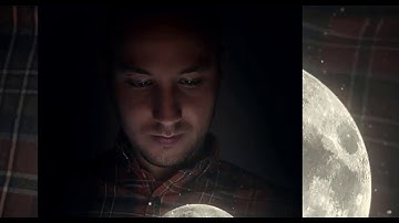 Photoshop Manipulation Tutorial  Holding Your Moon【COPIED  FROM PSDBOX】