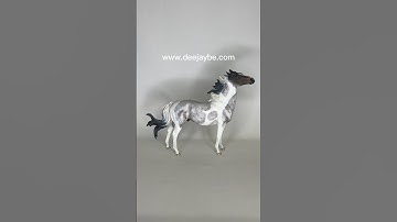 Painting a Bay Roan Pinto #horse #breyer #art #breyerhorses #breyers #horseart #sculpture