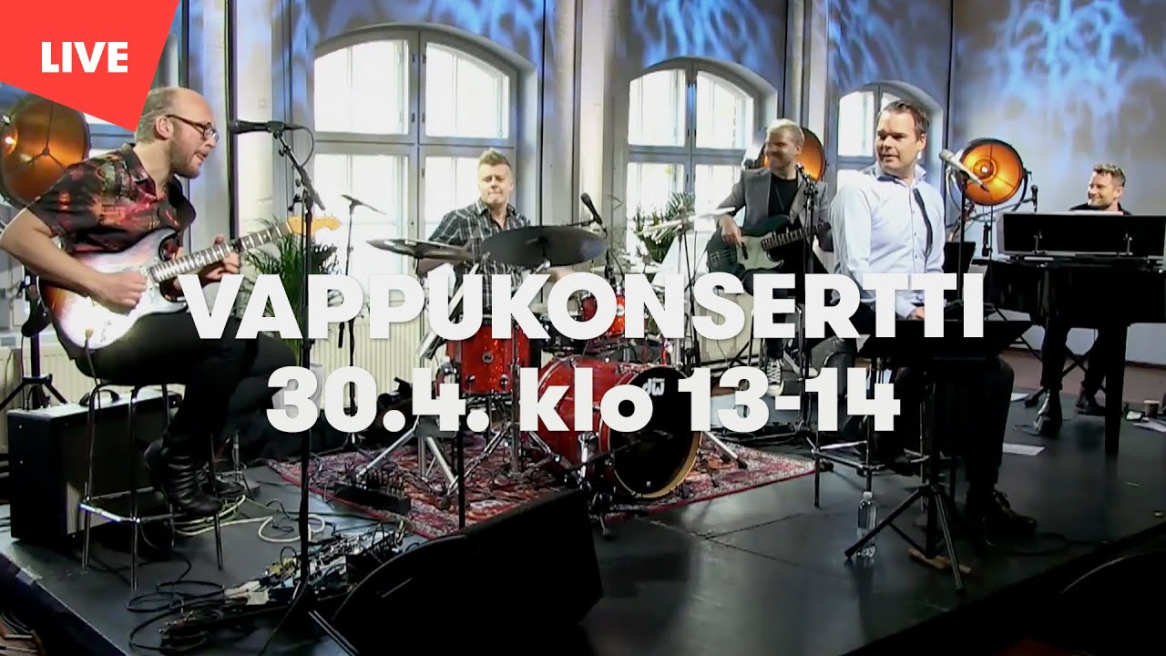 Viihdeorkesterin muusikot vahvistavat tsemppihenkeä vappukonsertissa