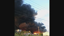 リサイクル工場で火災  沖縄・糸満、多数避難