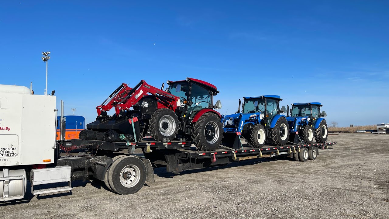 Self Load Tractors from the Port, Helping Other Truckers, How To Drive A Tractor | StepDeck Trucking