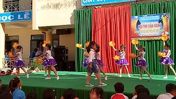 Tiết mục văn nghệ của lớp 1a6 trường Võ Thị Sáu chào mừng ngày nhà giáo Việt Nam 20/11.