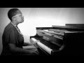 Capture de la vidéo Capsulocity.com Presents : Cecile Mclorin-Salvant Sings And Plays "I Must Have That Man"