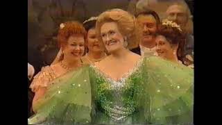 Dame Joan Sutherland -  "Guest Scene in Die Fledermaus"