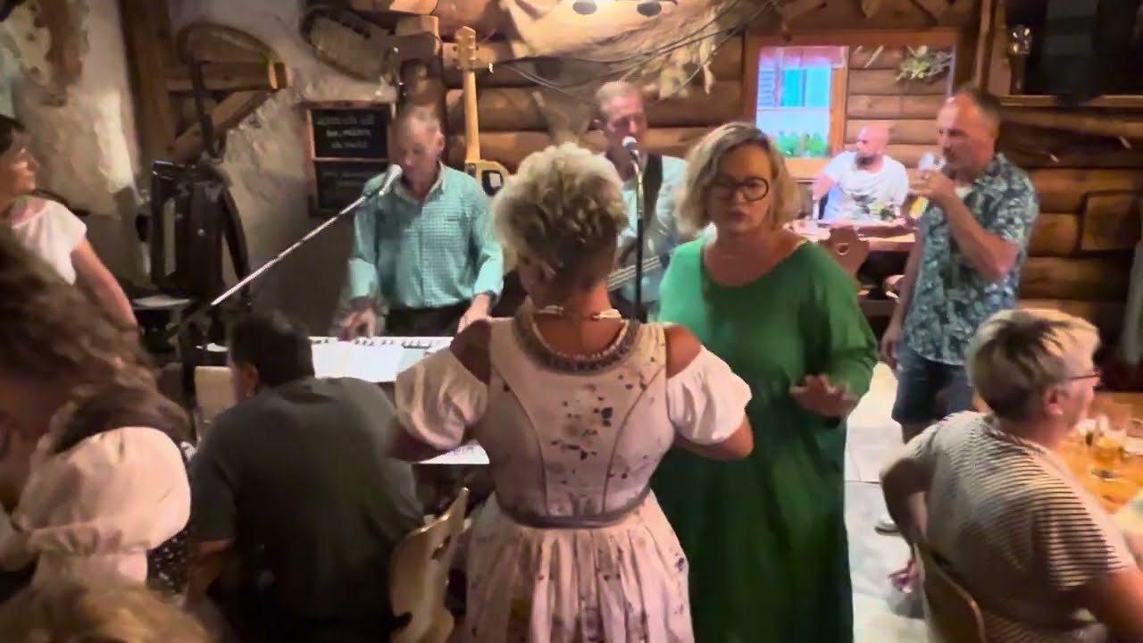 Alpenstarkstrom auf der Blockhütte Oberstaufen, Aug. 23, Video 15, Partyband,