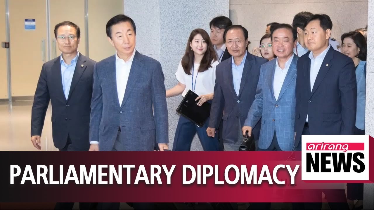 Floor leaders of S. Korea's main political parties visit U.S. YouTube