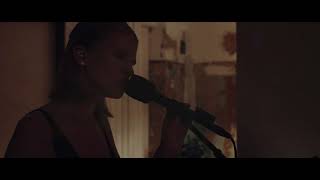 Maarja Nuut & Ruum - Kurb laulik- live session