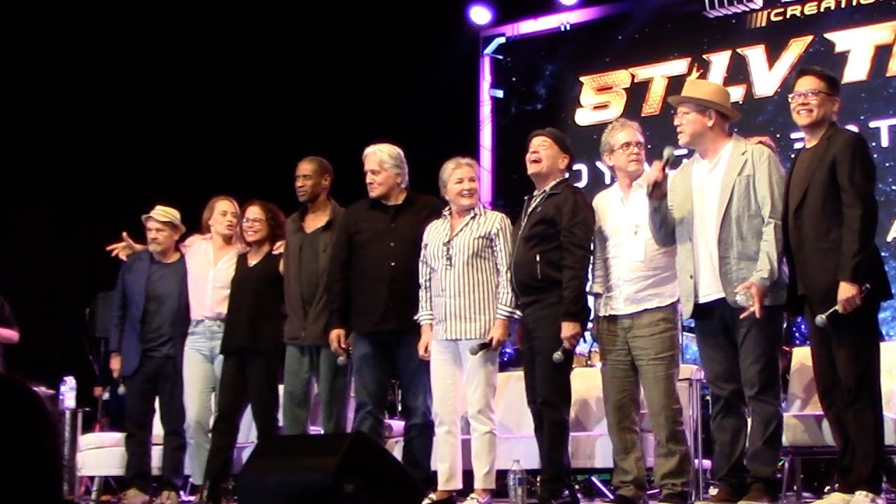 30th Anniversary Star Trek Voyager - STLV 2025