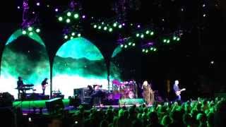 Fleetwood Mac "Rhiannon" live - January 17, 2015 Lincoln, NE