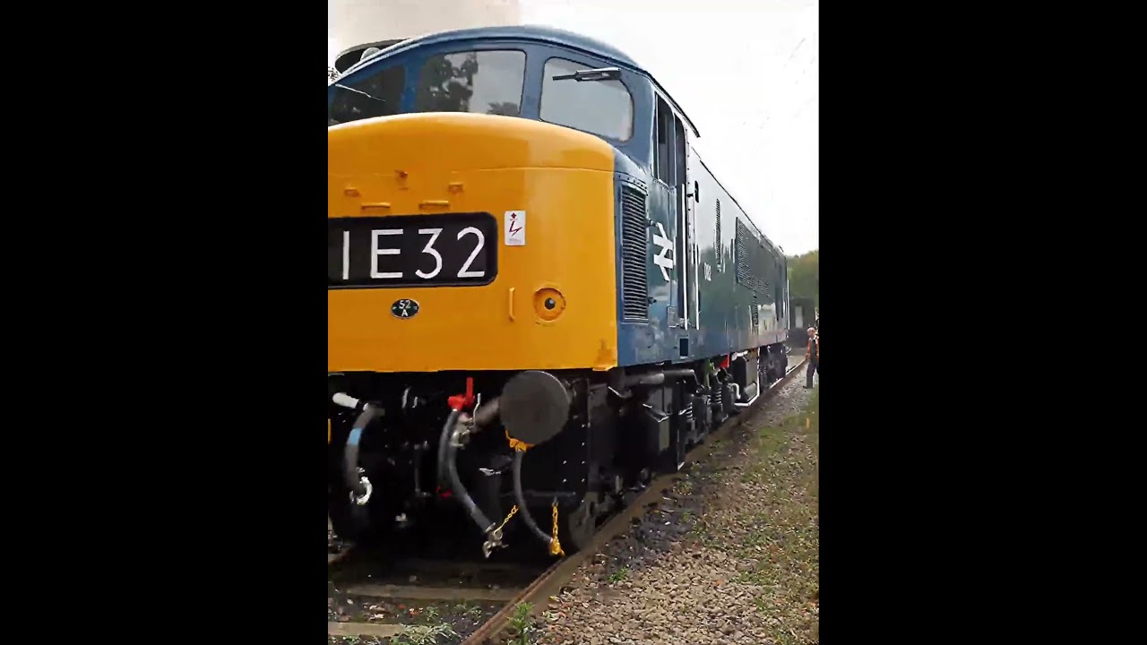 Class 46 D182 @ Peterborough Nene Valley station 