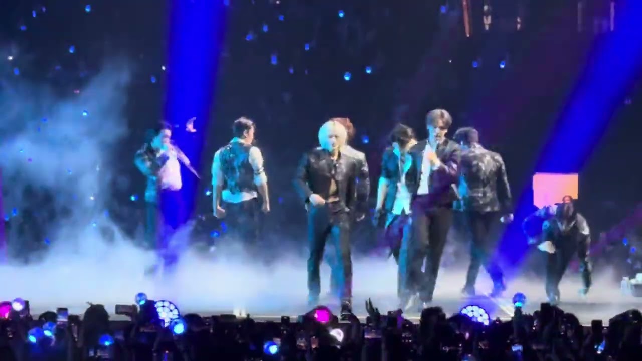 (250222) ATEEZ IN PARIS - HALAZIA FANCAM HD