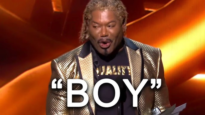Christopher Judge (w/ @sunny) presents his own Game Award to himself. , read it boy
