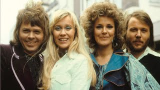 Video thumbnail of "ABBA-Dancing queen"