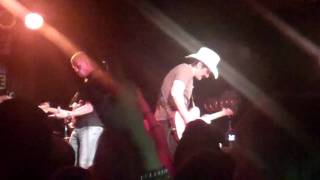 Sweet Home Chicago - Brad Paisley and Brent Anderson at Joe&#39;s Bar 9/21/11